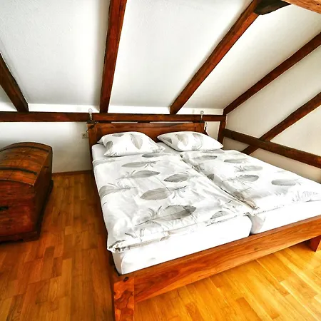 דירה Alte Schule